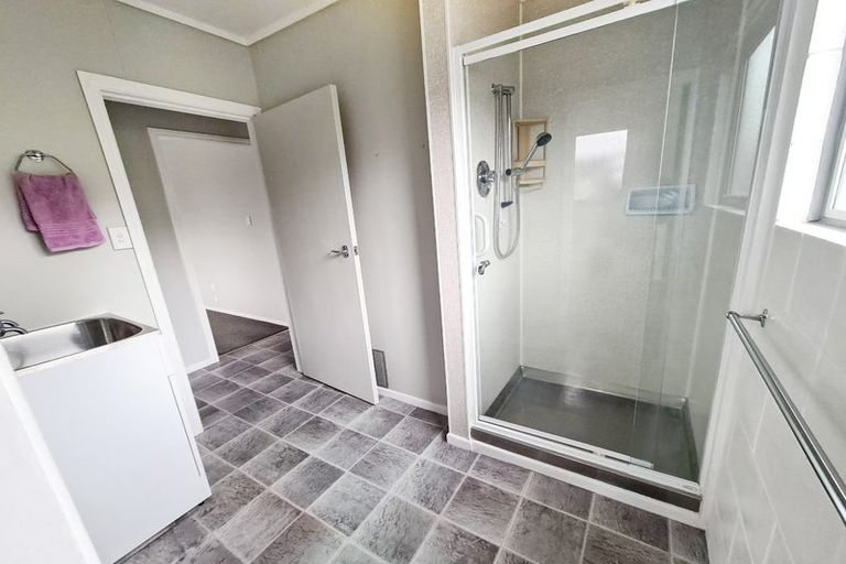 Photo of property in 111 Cutfield Road, Westown, New Plymouth, 4310