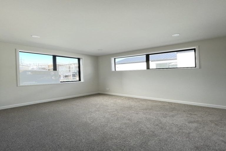 Photo of property in 12 Kea Road, Silverdale, 0932