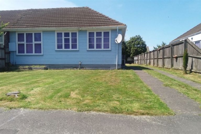 Photo of property in 2/45 Dickson Crescent, Hornby, Christchurch, 8042