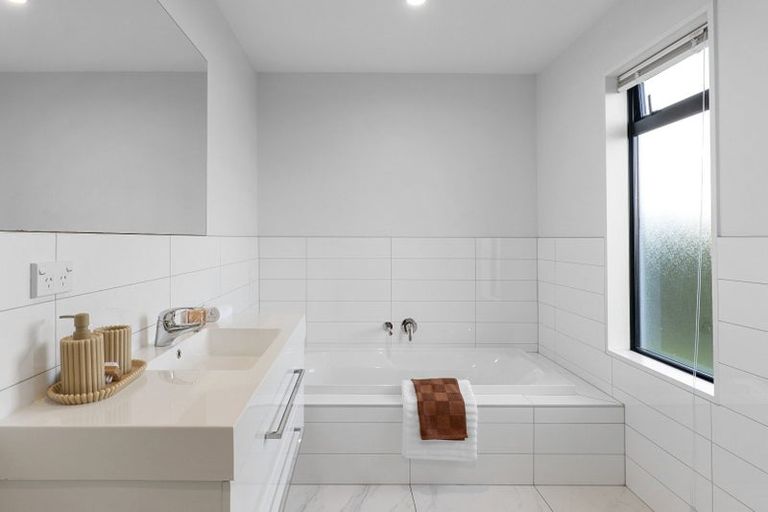 Photo of property in 1 Allard Street, Edgeware, Christchurch, 8013