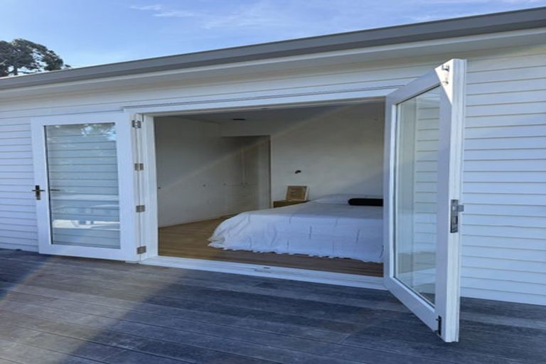 Photo of property in 48 Seaview Avenue, Northcote, Auckland, 0627