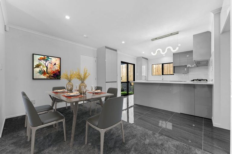 Photo of property in 12 Mcleod Road, Weymouth, Auckland, 2103