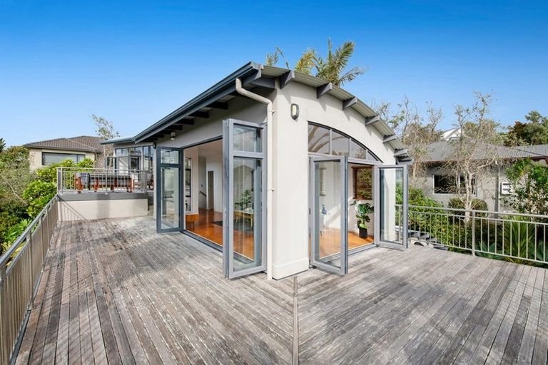 Photo of property in 15 Roseville Road, Gulf Harbour, Whangaparaoa, 0930