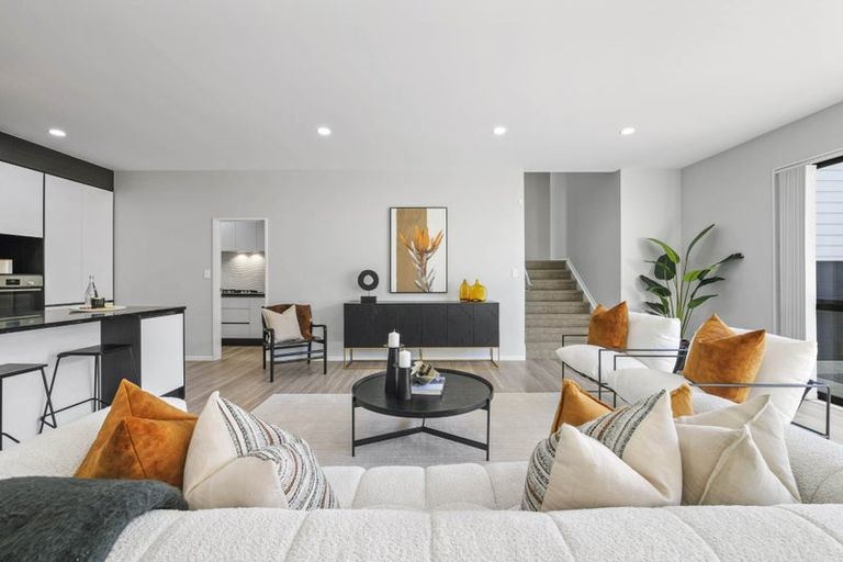 Photo of property in 27 Surf View Crescent, Red Beach, 0932