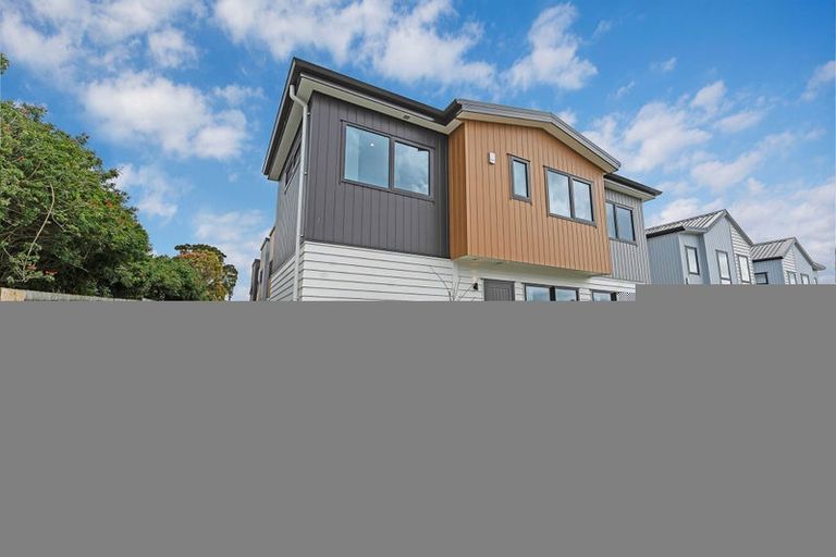 Photo of property in 26a Cape Road, Mangere, Auckland, 2022