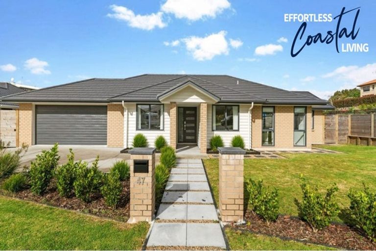 Photo of property in 47 Couldrey Crescent, Red Beach, 0932