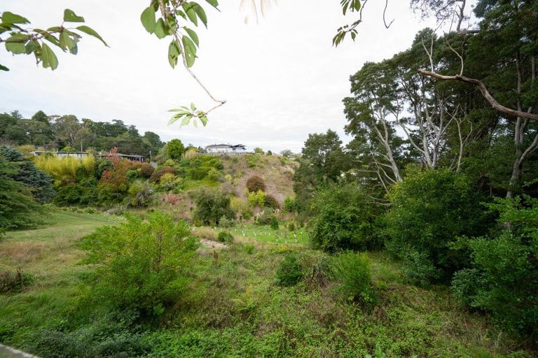 Photo of property in 26 Tauroa Road, Havelock North, 4130
