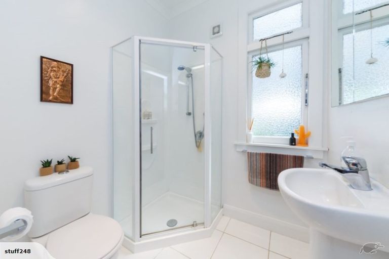 Photo of property in 8 Stewart Crescent, Hokowhitu, Palmerston North, 4410