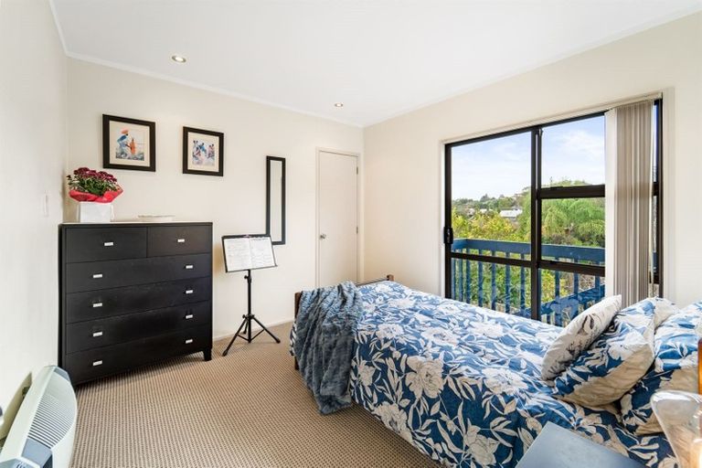 Photo of property in 43 Redwing Street, Browns Bay, Auckland, 0630