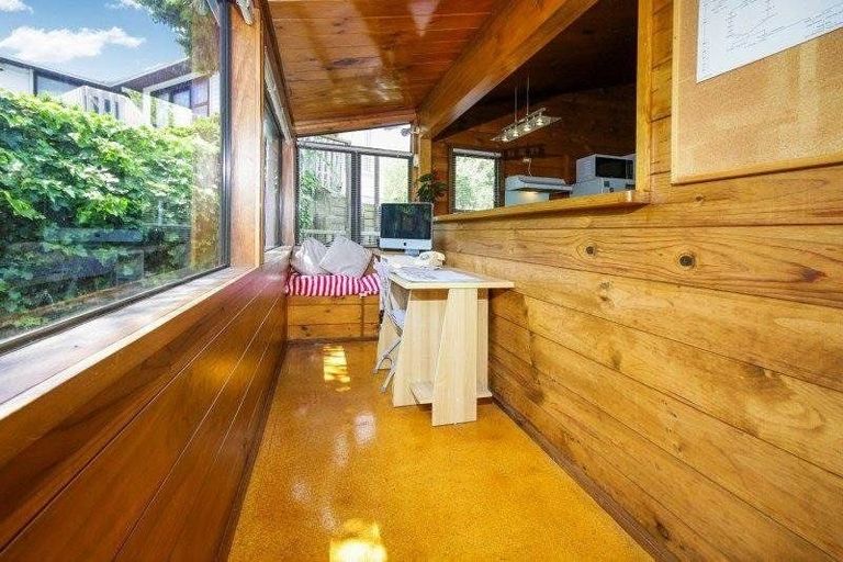 Photo of property in 5 Hutchinsons Road, Bucklands Beach, Auckland, 2014