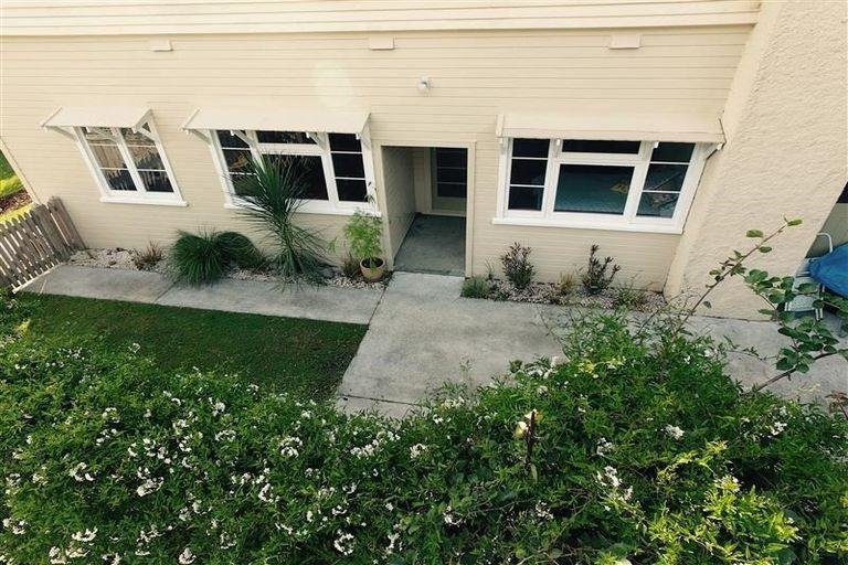 Photo of property in 12 Tamar Street, New Plymouth, 4310