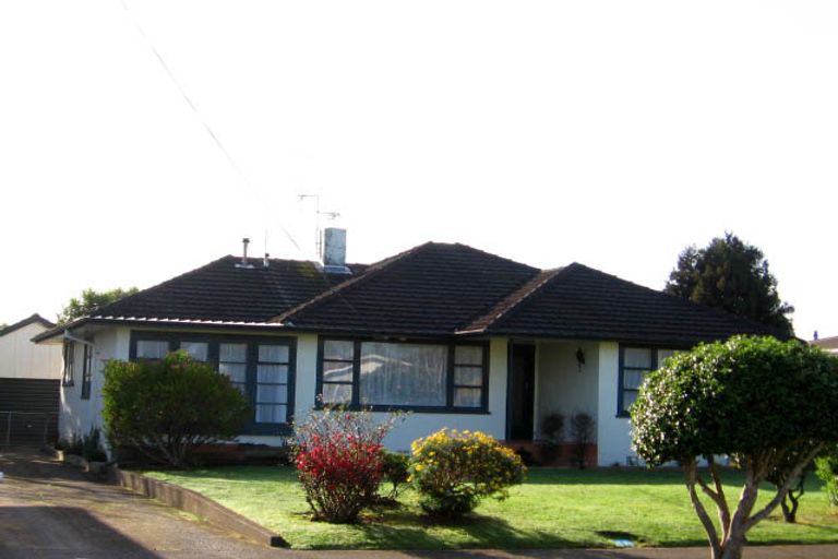 Photo of property in 12 Wincanton Place, Awapuni, Palmerston North, 4412