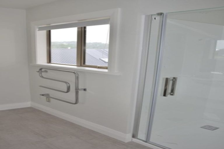 Photo of property in 3 Dinning Road, Riverhead, 0820