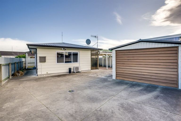 Photo of property in 3/42 Townshend Crescent, Greenmeadows, Napier, 4112
