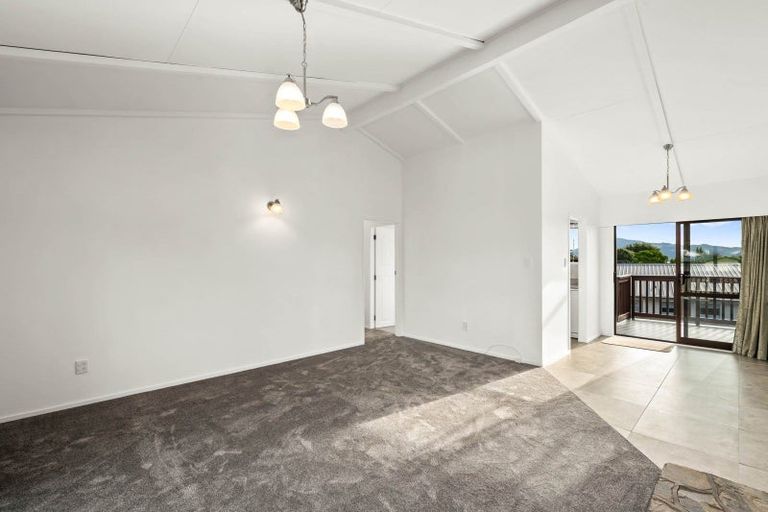 Photo of property in 2 Thackeray Place, Owhata, Rotorua, 3010