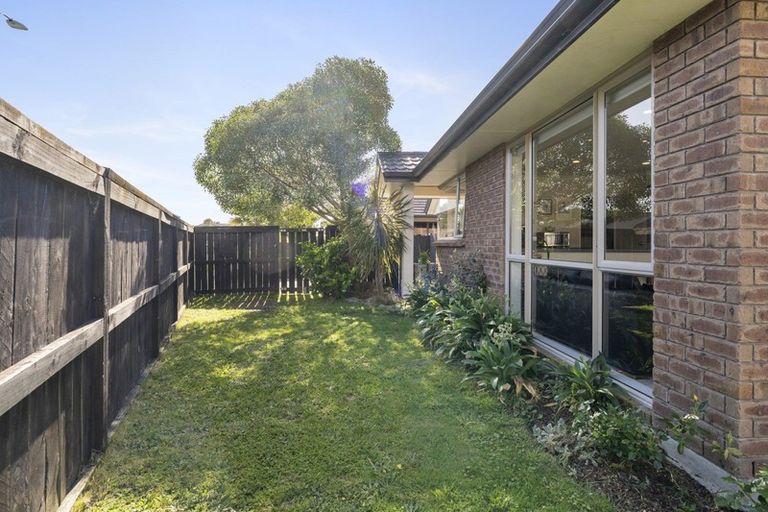 Photo of property in 9 Hulme Way, Raumati Beach, Paraparaumu, 5032