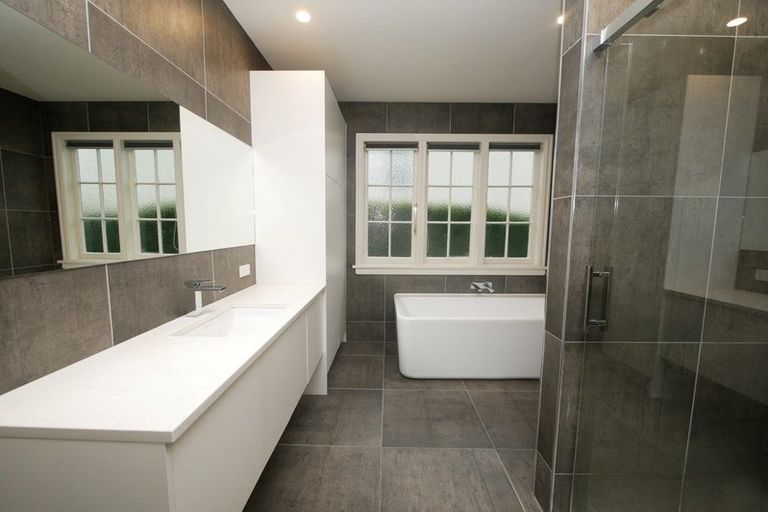 Photo of property in 4 Drivers Road, Maori Hill, Dunedin, 9010
