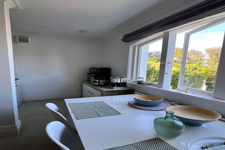 Photo of property in 8 Central Terrace, Kelburn, Wellington, 6012