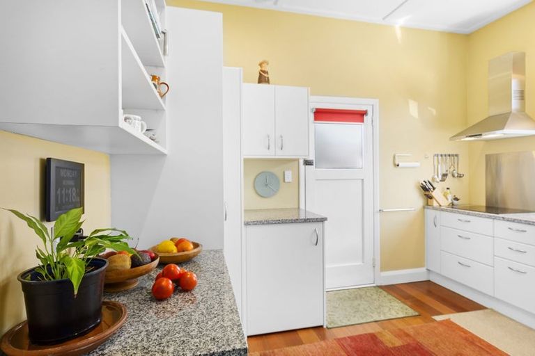 Photo of property in 1 Stellin Street, Boulcott, Lower Hutt, 5011