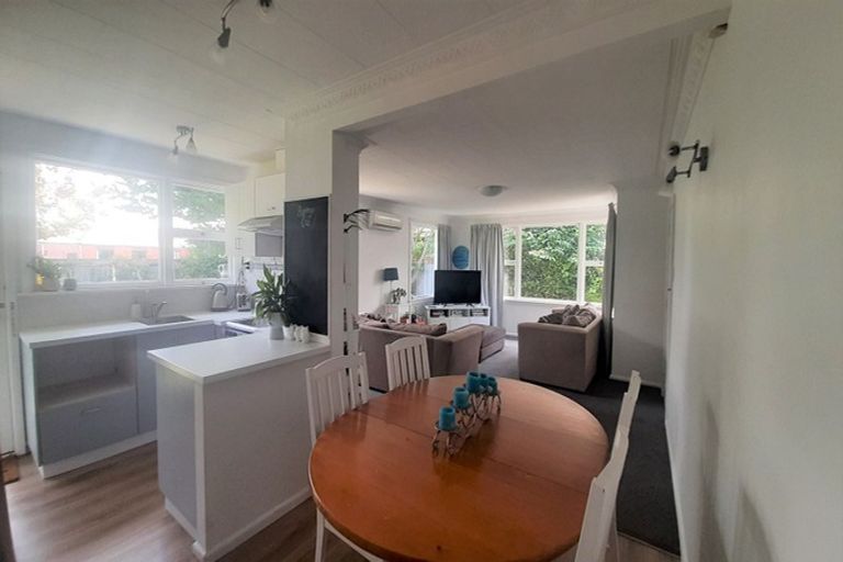 Photo of property in 2/7 Konini Street, Riccarton, Christchurch, 8041