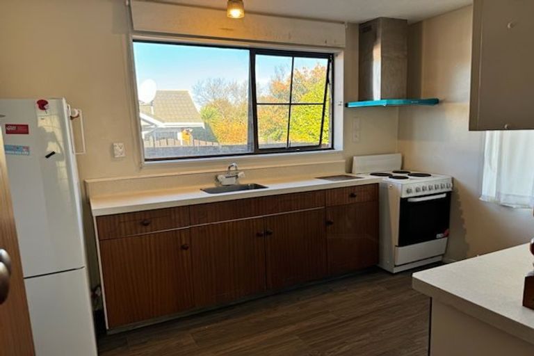 Photo of property in 1/10 Montclare Avenue, Ilam, Christchurch, 8041