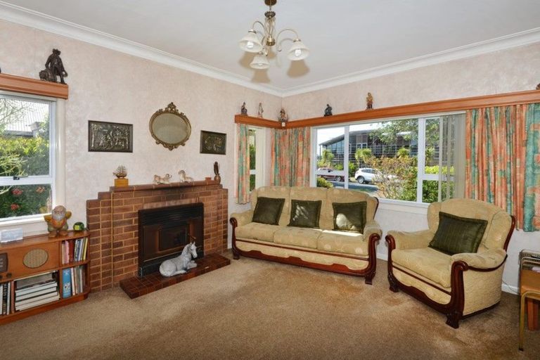 Photo of property in 2 Douglas Street, Kensington, Whangarei, 0112