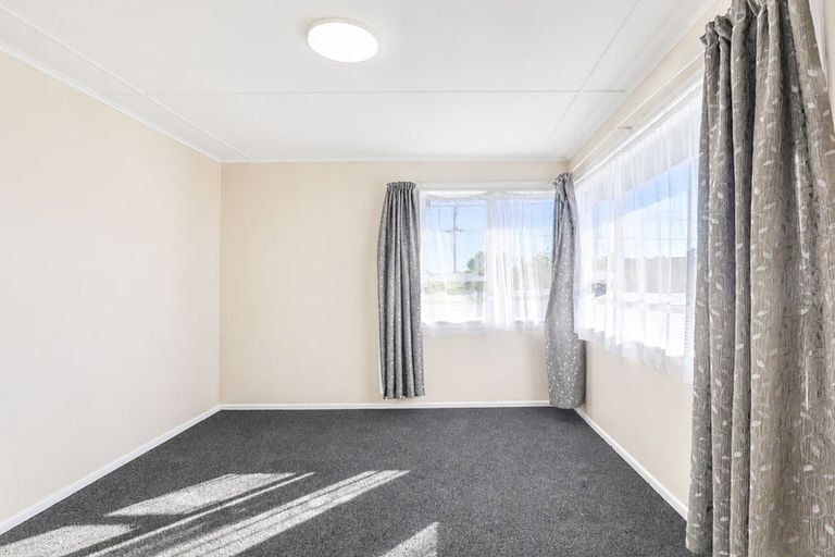 Photo of property in 2 Ngareta Road, Mourea, Rotorua, 3074