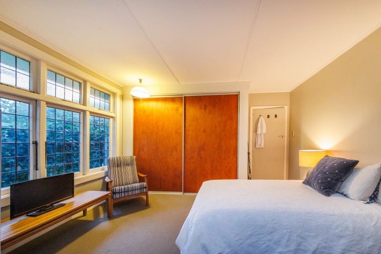 Photo of property in 98 Jickell Street, Hokowhitu, Palmerston North, 4410