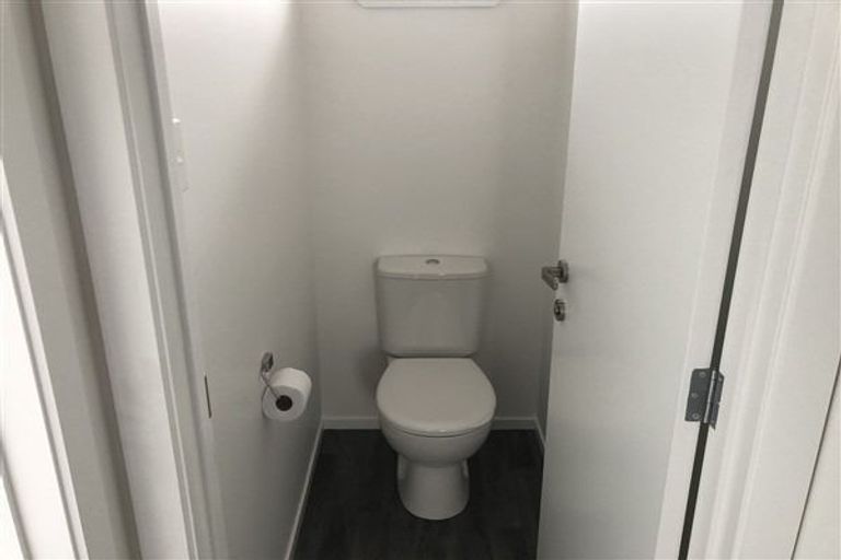 Photo of property in 35 Lombard Street, Palmerston North, 4410