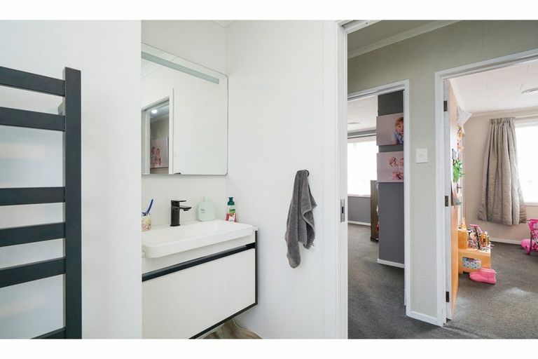 Photo of property in 91 O'byrne Street, Waikiwi, Invercargill, 9810