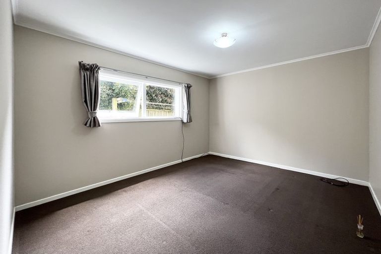Photo of property in 134 East Coast Road, Forrest Hill, Auckland, 0620