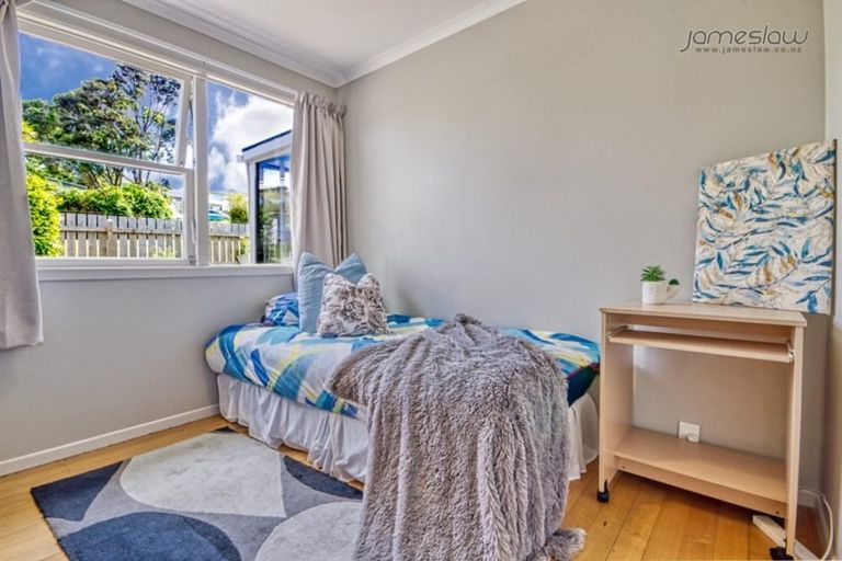 Photo of property in 42 Park Road, Glenfield, Auckland, 0629
