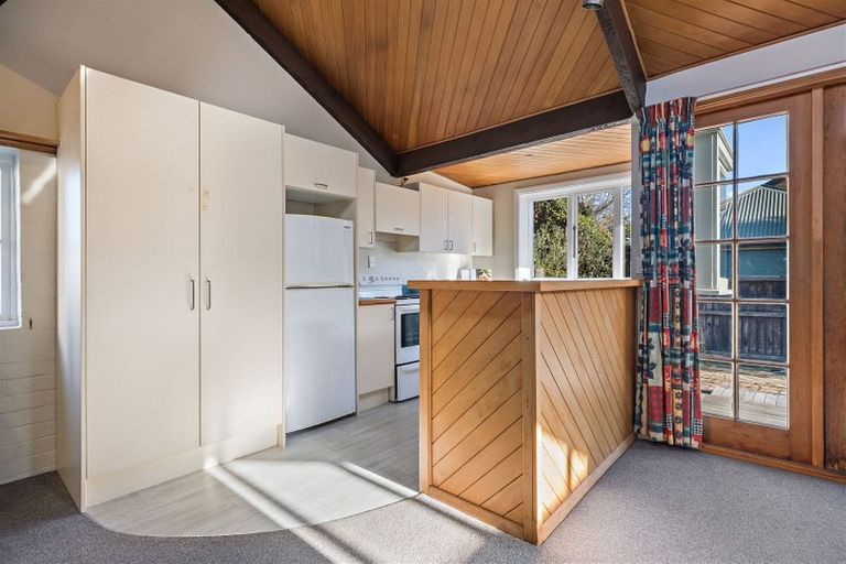 Photo of property in 1/37 Garreg Road, Fendalton, Christchurch, 8052