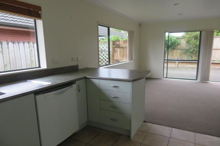 Photo of property in 11 Pateke Drive, Takanini, 2112