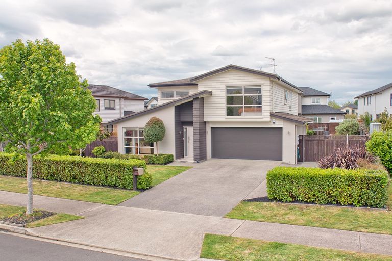 Photo of property in 16 Lake Road, Northcote, Auckland, 0627