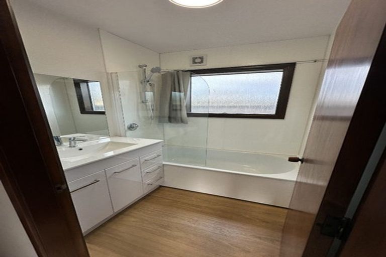 Photo of property in 2 Petries Road, Woodend, 7610