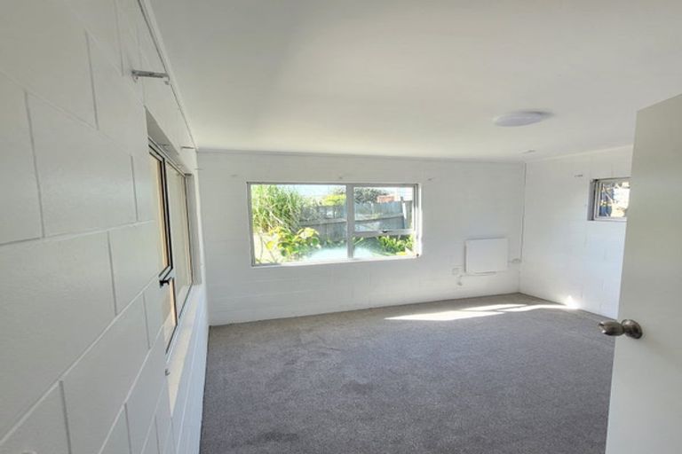 Photo of property in 3 Moera Place, Stanmore Bay, Whangaparaoa, 0932