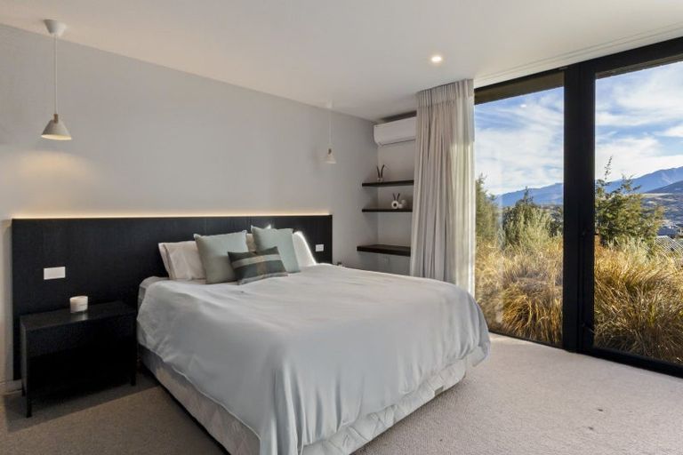 Photo of property in 24 Double Cone Road, Jacks Point, Queenstown, 9371