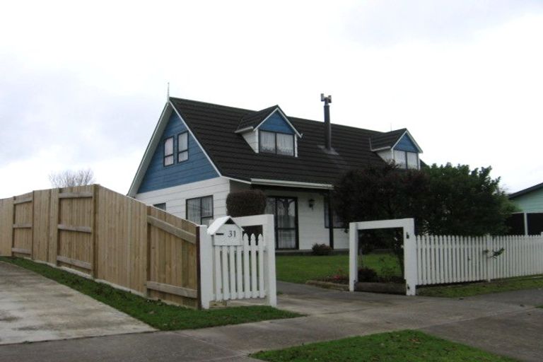 Photo of property in 31 Suzanne Grove, Kelvin Grove, Palmerston North, 4414