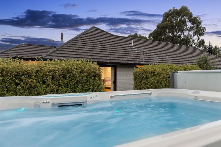 Photo of property in 301 School Road, West Eyreton, Rangiora, 7475