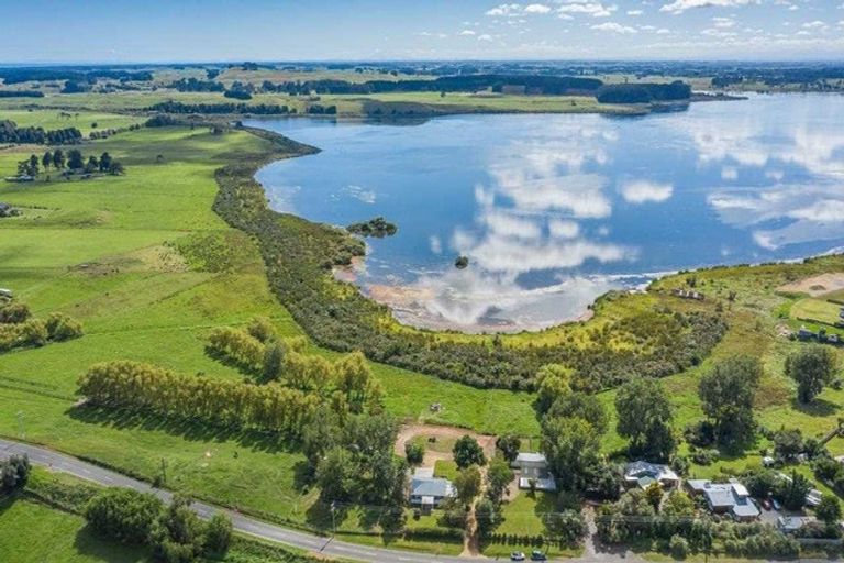 Photo of property in 328 Hokio Beach Road, Hokio Beach, Levin, 5571