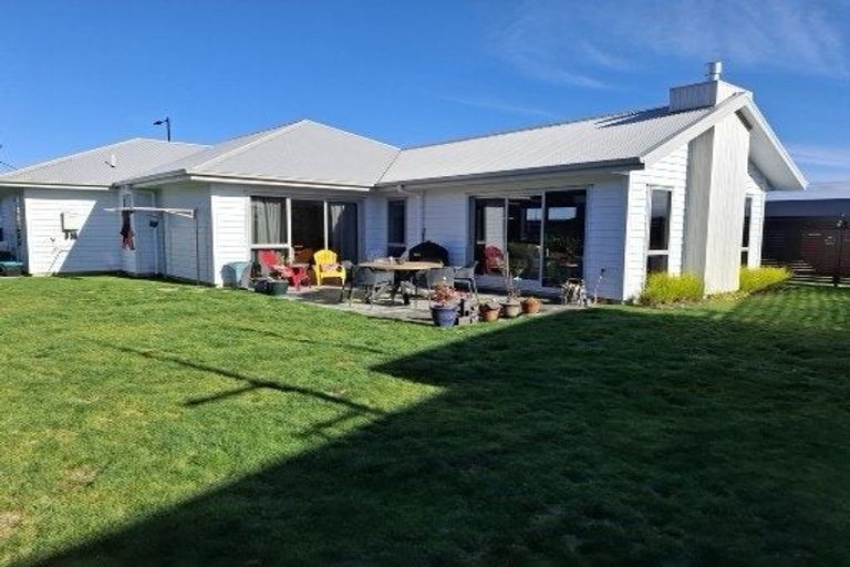 Photo of property in 45 Ngaru Crescent, Wharewaka, Taupo, 3330