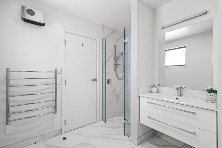 Photo of property in 12 Waenga Drive, Cromwell, 9310