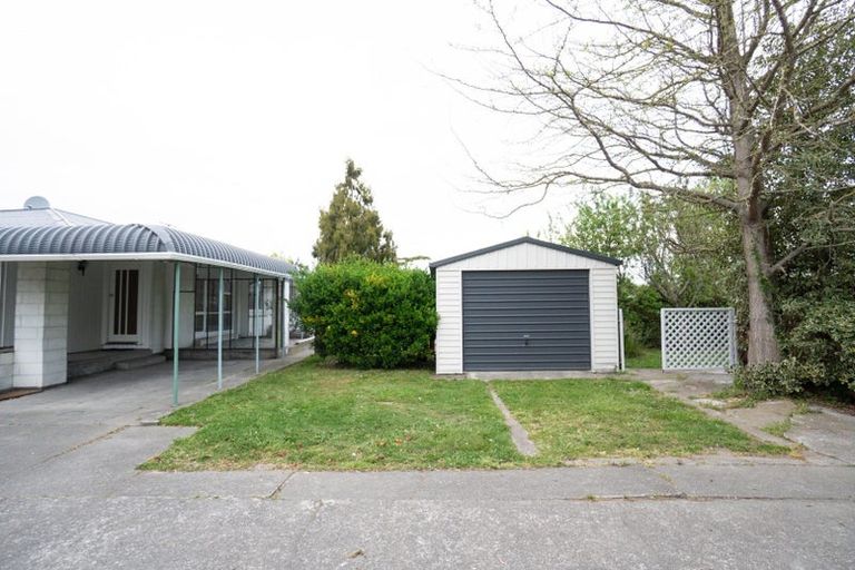 Photo of property in 98 Prestons Road, Redwood, Christchurch, 8051
