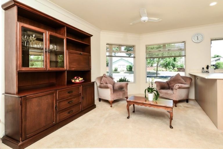 Photo of property in 3 Halcione Close, Flagstaff, Hamilton, 3210