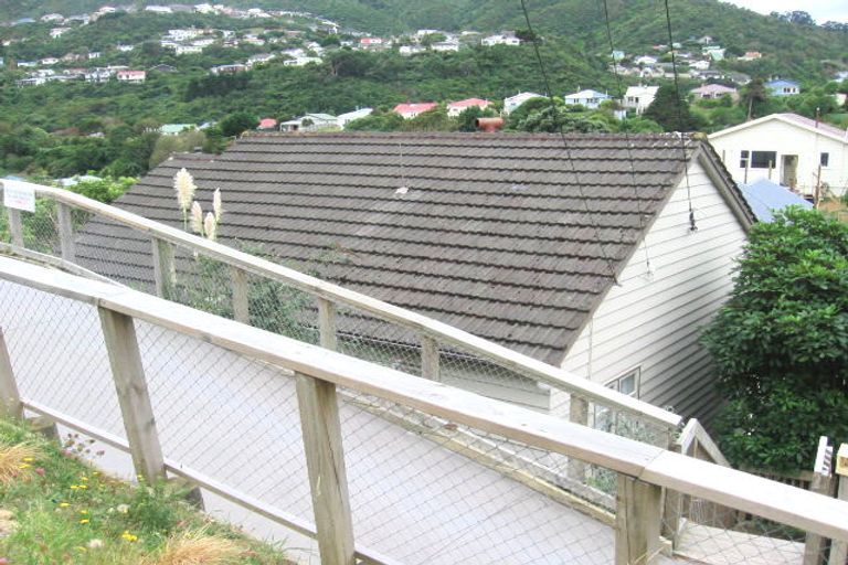 Photo of property in 15 Aplin Terrace, Ngaio, Wellington, 6035