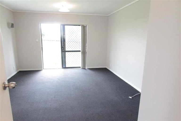 Photo of property in 72 Parrs Cross Road, Henderson, Auckland, 0612
