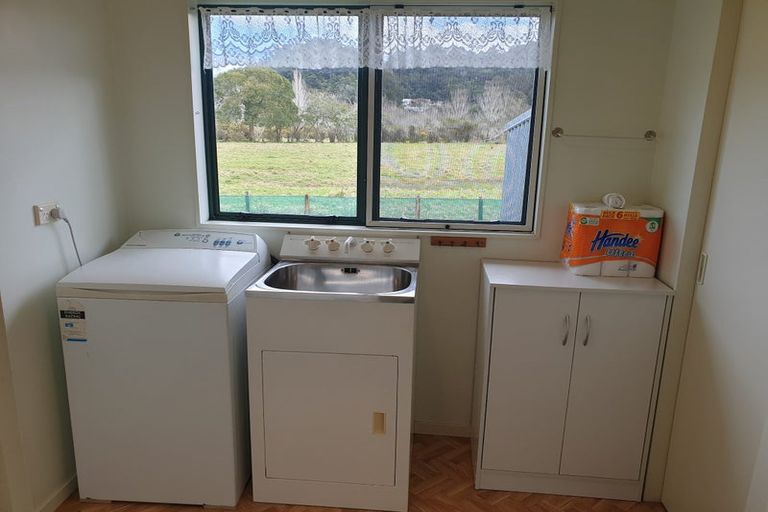 Photo of property in 6 Allman Drive, Coromandel, 3506