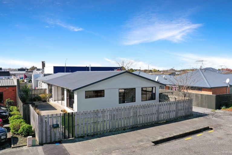 Photo of property in 17 Mona Square, Ashburton, 7700