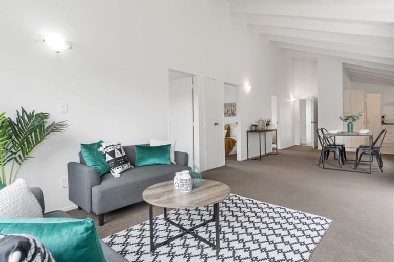 Photo of property in 38 Sunvale Place, Gate Pa, Tauranga, 3112